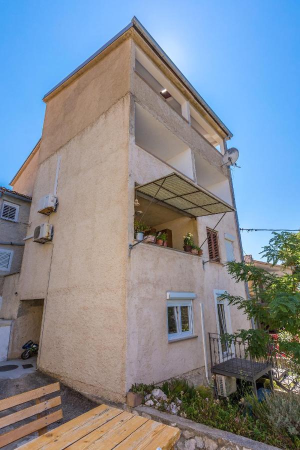 Private Accommodation Stara Baška Εξωτερικό φωτογραφία